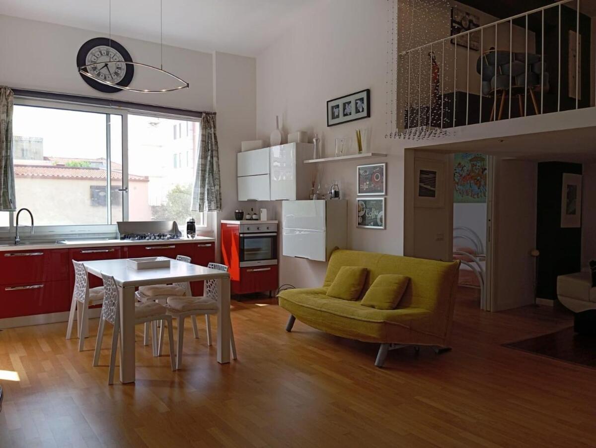 Lejlighed Astoria Apartment, Tra Storia E Mare *